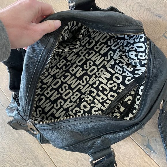 Marc Jacobs large black leather shoulder bag - Picture 3 of 7